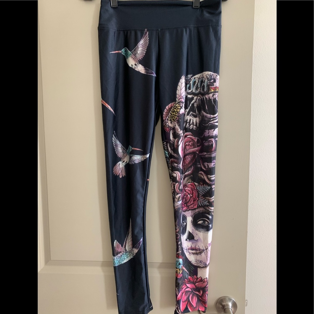 Womens Skull Bird Mixed Media Legging S